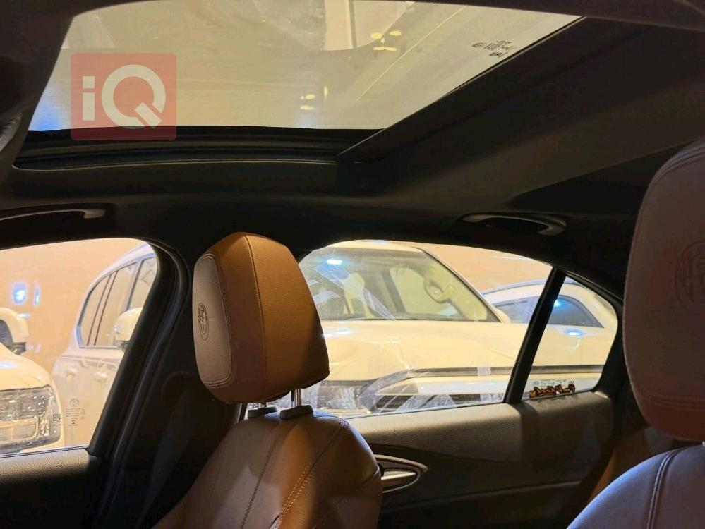 ئەلفا رۆمیۆ Giulia